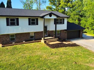 6888 Oak Grove Rd, Newburgh, IN 47630