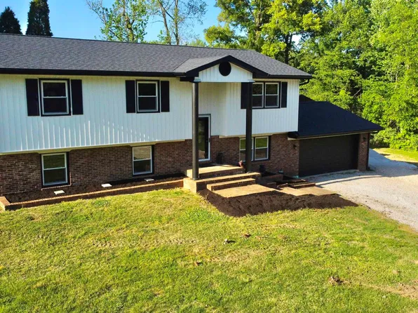 6888 Oak Grove Rd, Newburgh, IN 47630