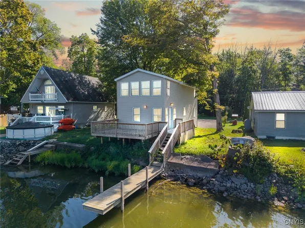 1088 Lynch Rd, Baldwinsville, NY 13027