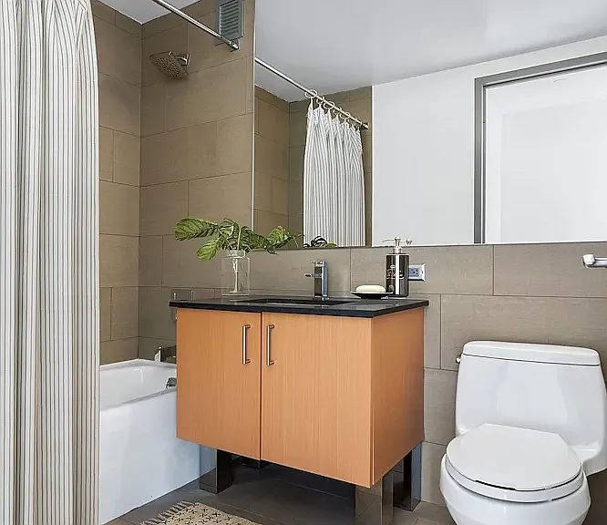 8 Spruce St #10W — Photo 4