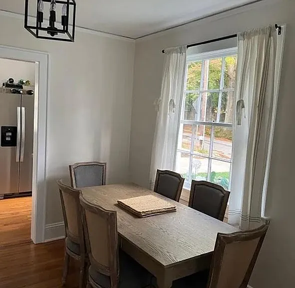 420 Bickett Blvd — Photo 6