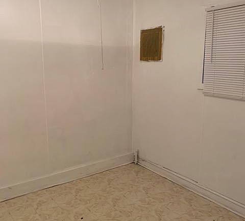 4th image of 2518 N 17th St Floor 1