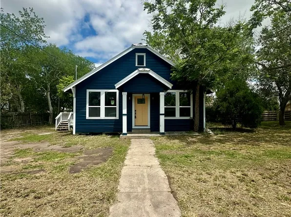 207 E Huntington St, Beeville, TX 78102