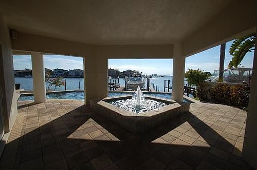 3rd image of 6214 Pasadena Point Blvd