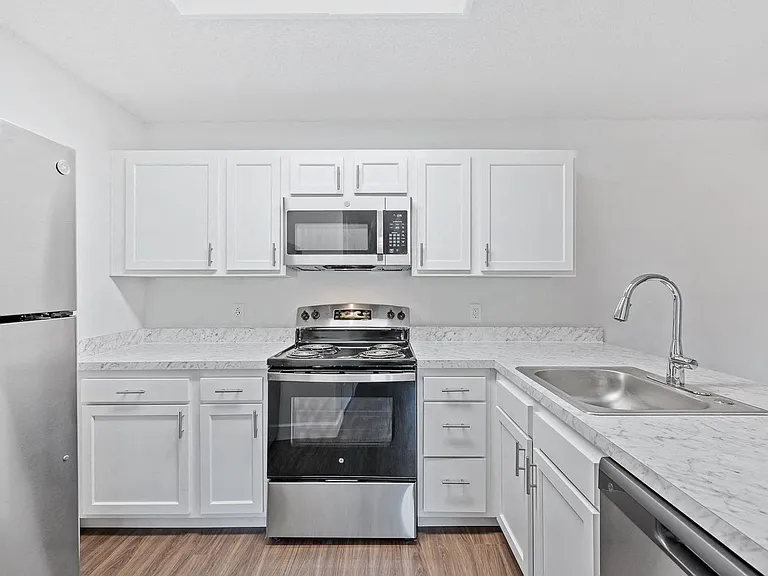 Apartments at Urbana — Photo 44
