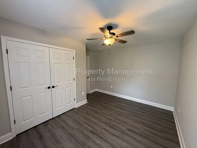 77 Lakeview Dr — Photo 18