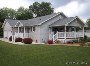 109 Hollow Ave, Jerseyville, IL 62052