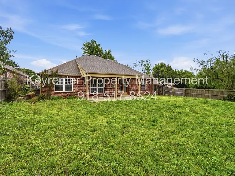11906 S Juniper Ct — Photo 24