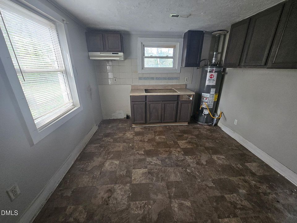 1st image of 621 Clyde St