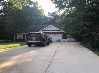1047 Mimosa Ln, Crossville, TN 38572
