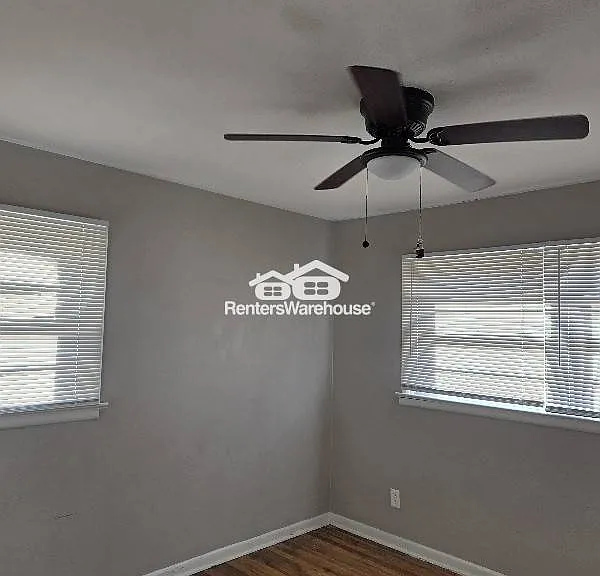 104 Fenwick Dr — Photo 4