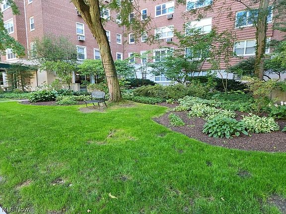 3rd image of 13800 Shaker Blvd APT 1102