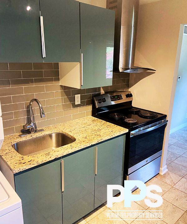 1st image of 195 Randolph St NE APT 15