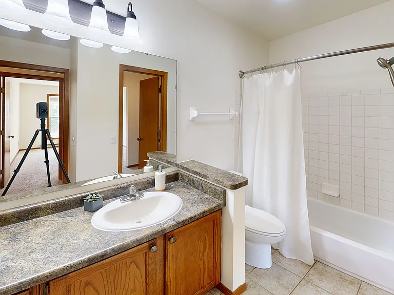 High Point Commons Apartments — Photo 58