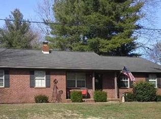 5744 Saint Catherine Ct, Newburgh, IN 47630