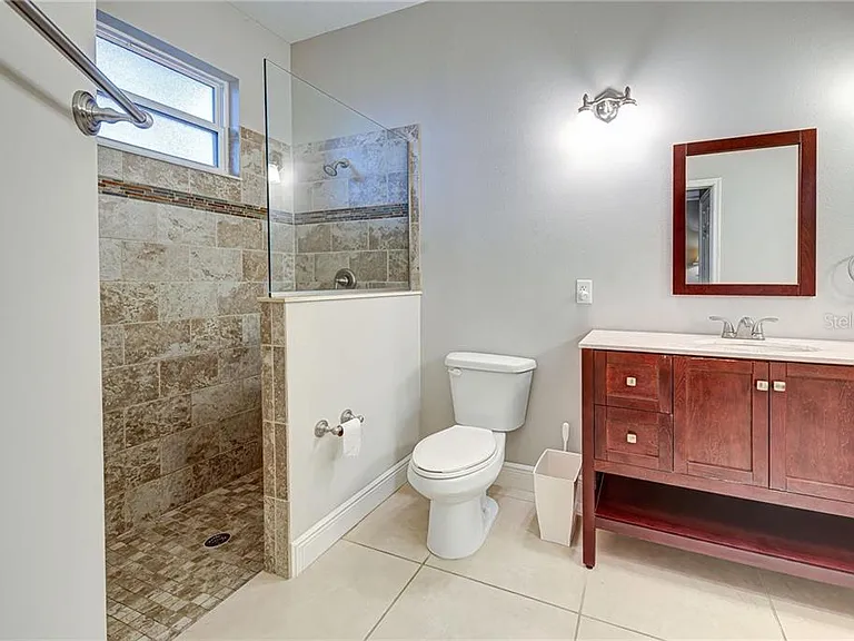 2330 Bradford St — Photo 31
