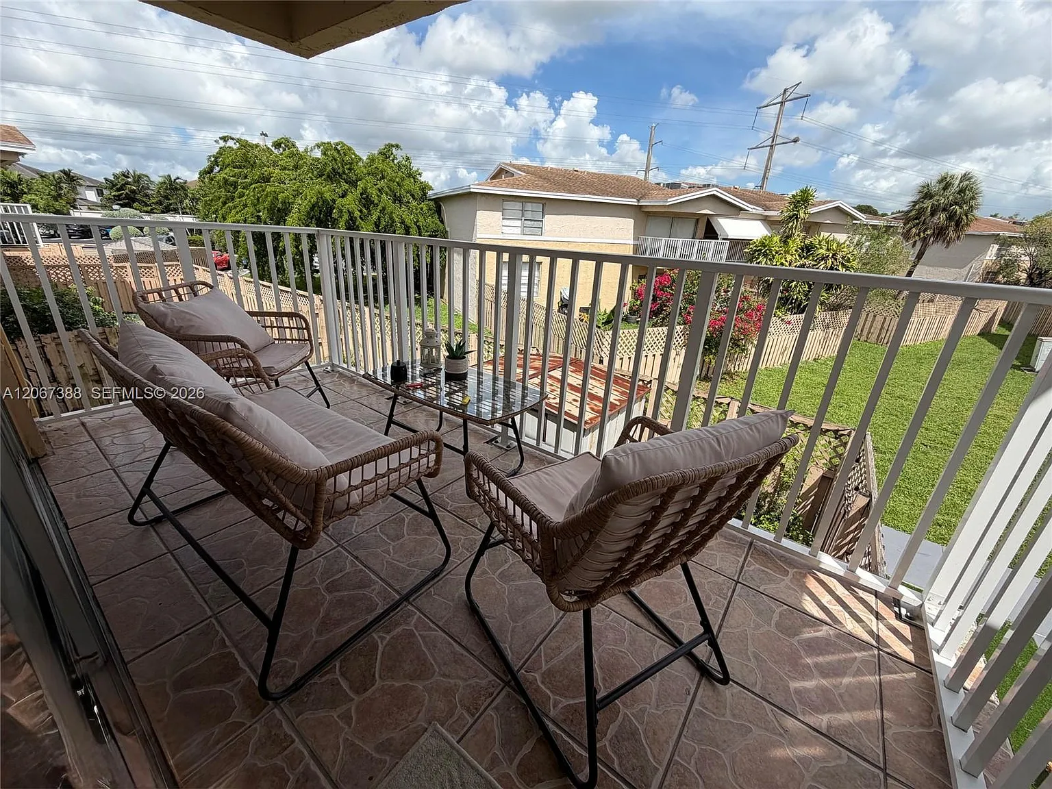 Doral Gardens Condo — Photo 2