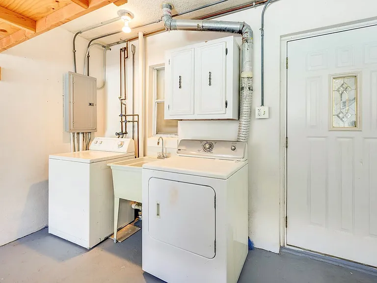 Laundry Room Cabinet