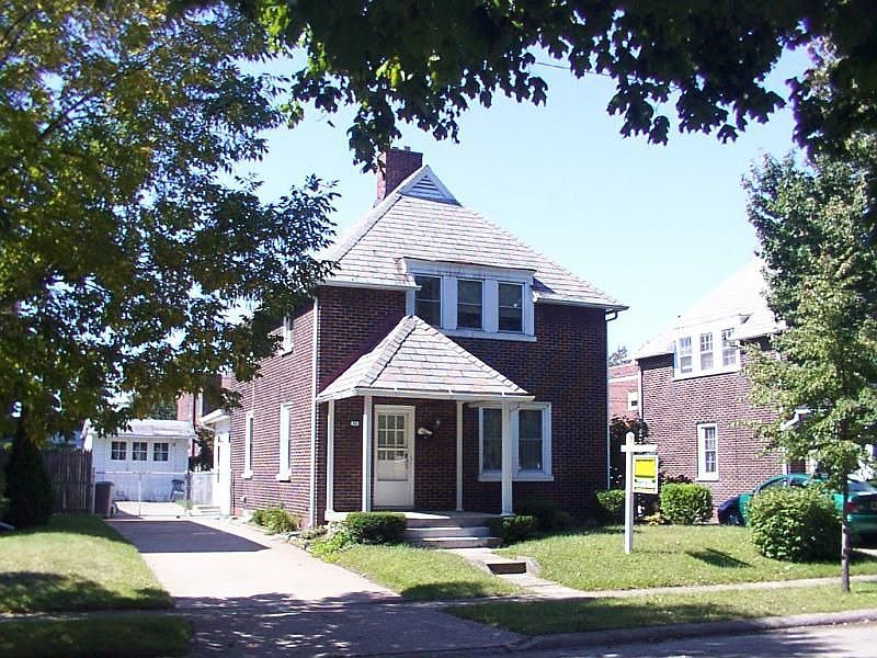2nd image of 626 Marne Rd