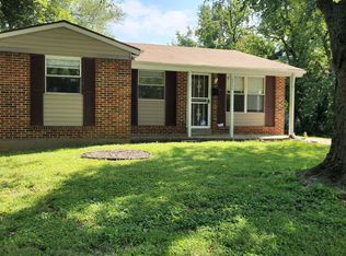 10200 Duke Dr, Saint Louis, MO