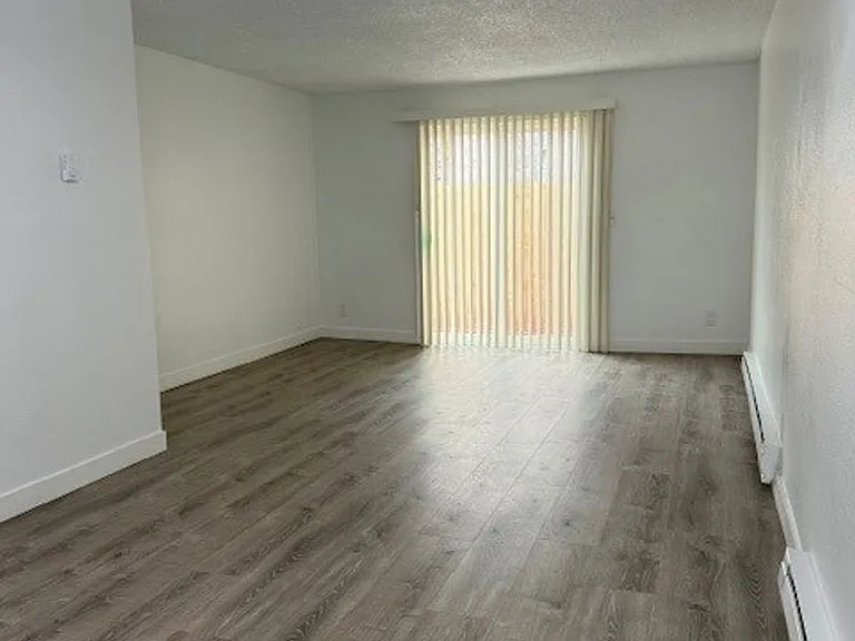 230a-Silverleaf Apartments — Photo 7