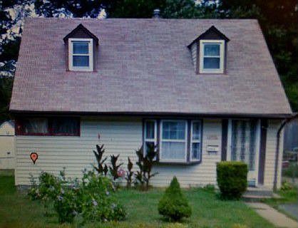 2nd image of 4916 71st Ave
