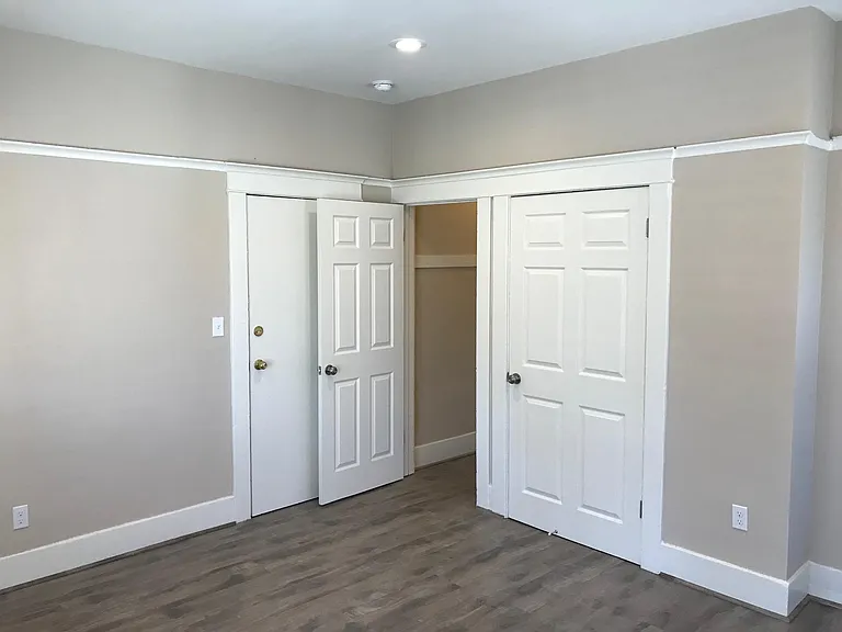 3401 N Mission Rd #8 — Photo 20