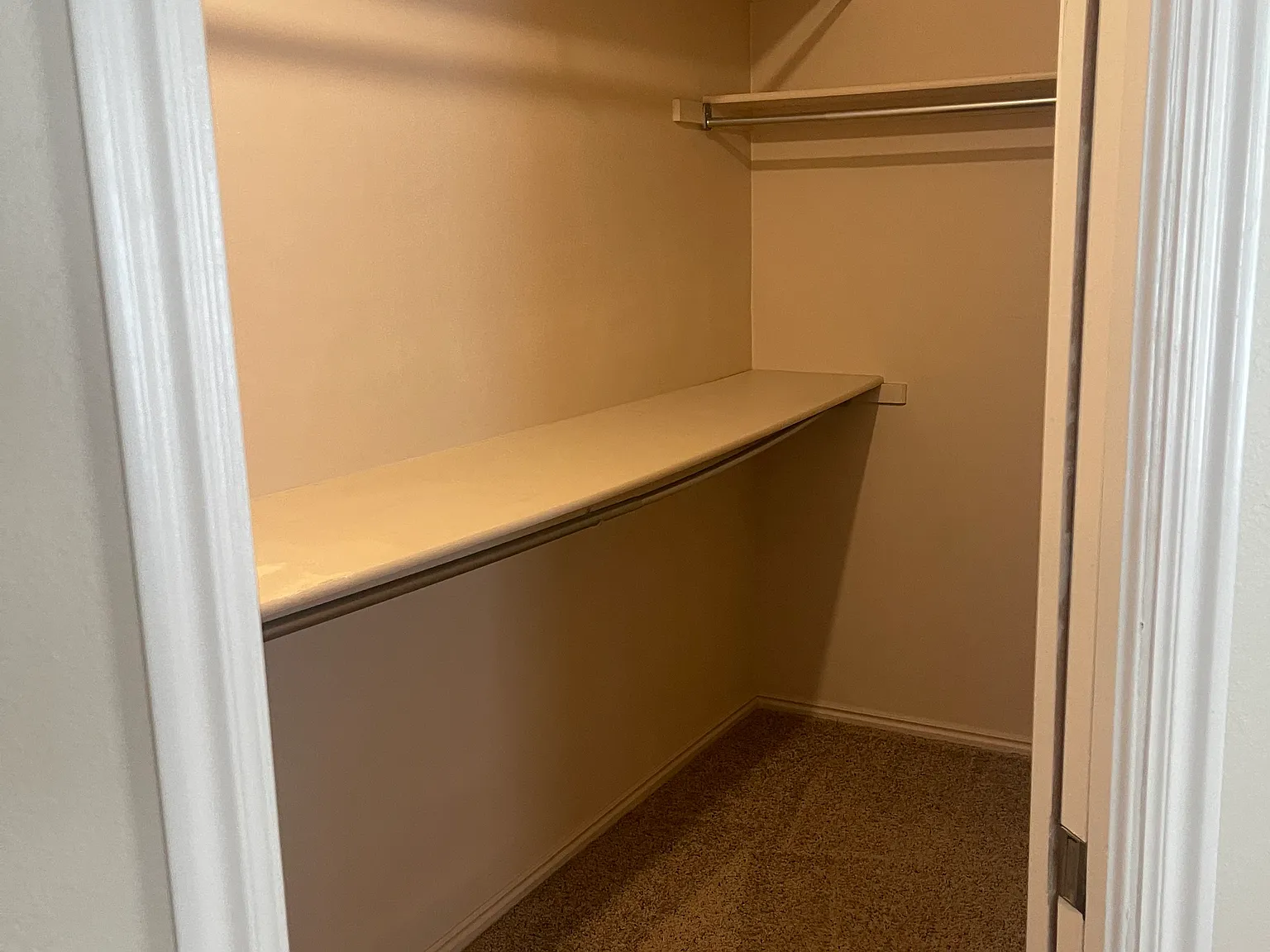 3 bed, 1321 sqft, $2,100 — Photo 1