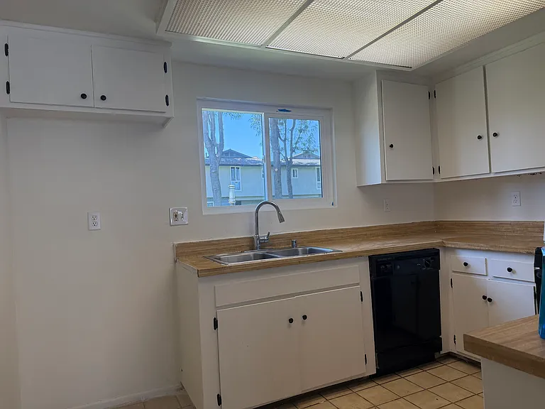 1505 Prospect Ave — Photo 3