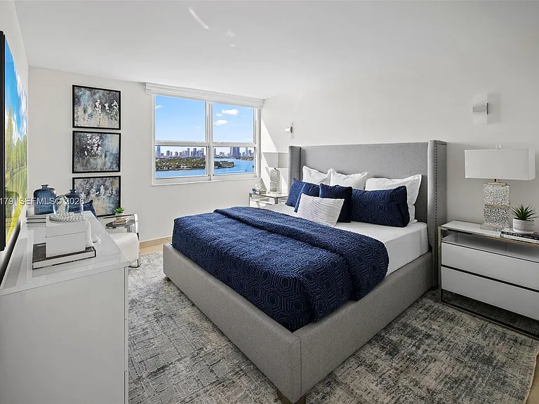 650 West Ave #1407 — Photo 16