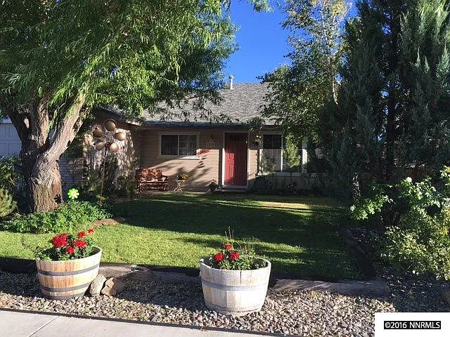 1515 Rolling Hills Dr photo 1
