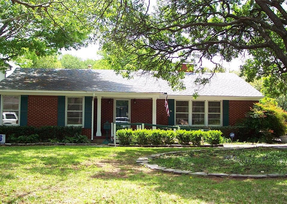 1st image of 4040 Highgrove Dr