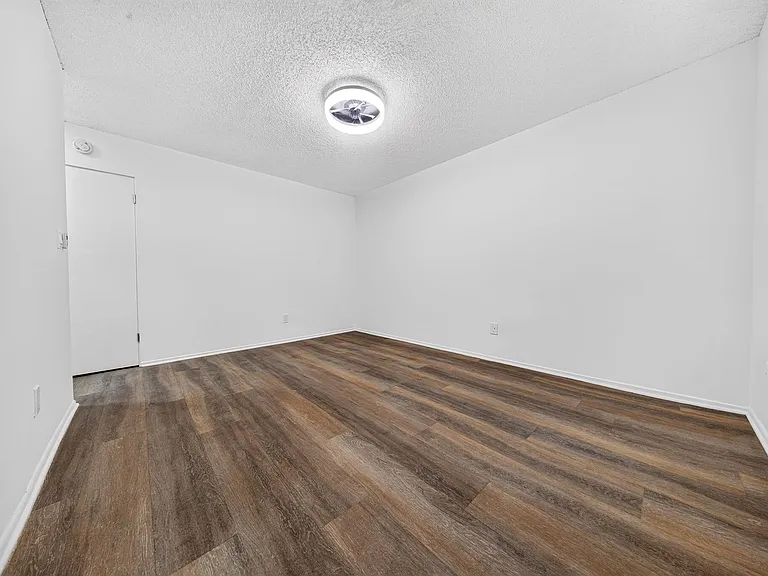 5650 Fair Ave — Photo 25