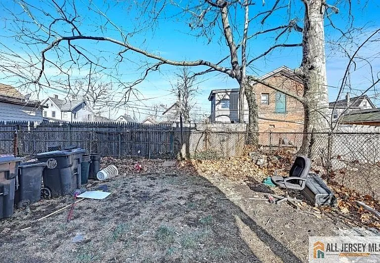 2 Columbus Pl #2 — Photo 12