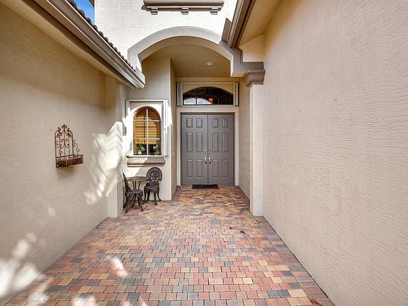 5th image of 9218 Isles Cay Drive