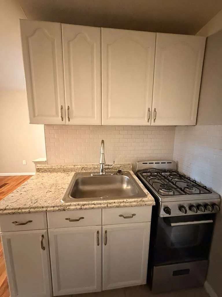 Studio, $1,295 — Photo 1