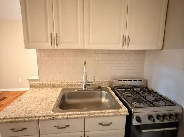 275 Colorado Ave, Bridgeport, CT