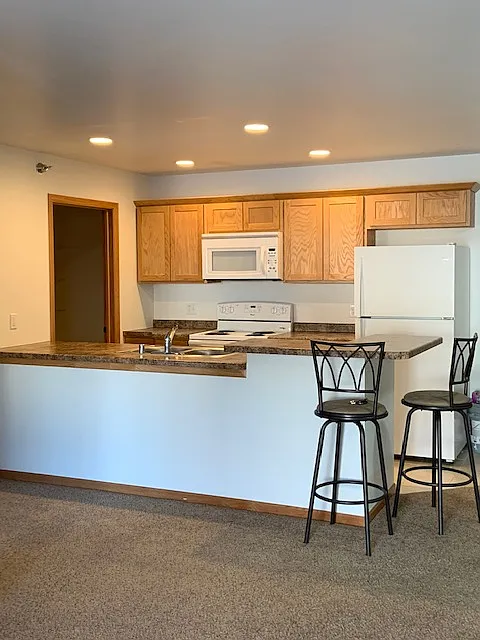 Building Photo - 3636 Calvert Rd #1
