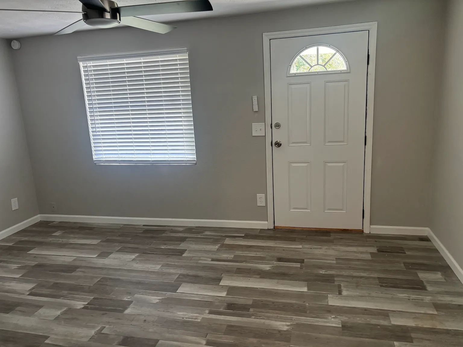 3 bed, 960 sqft, $1,350 — Photo 4