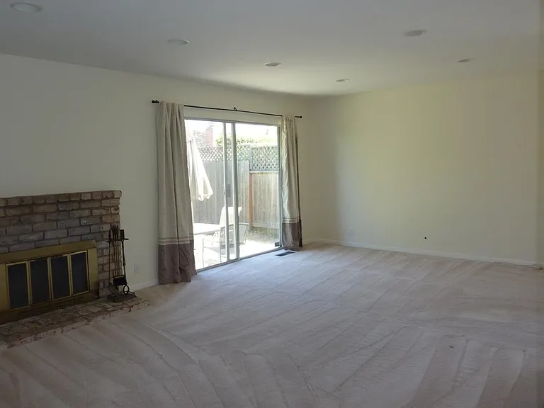 1548 Heron Ave — Photo 8