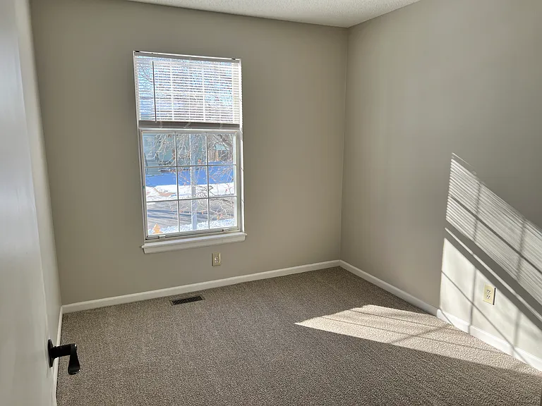 701 S Deerfield Dr — Photo 8