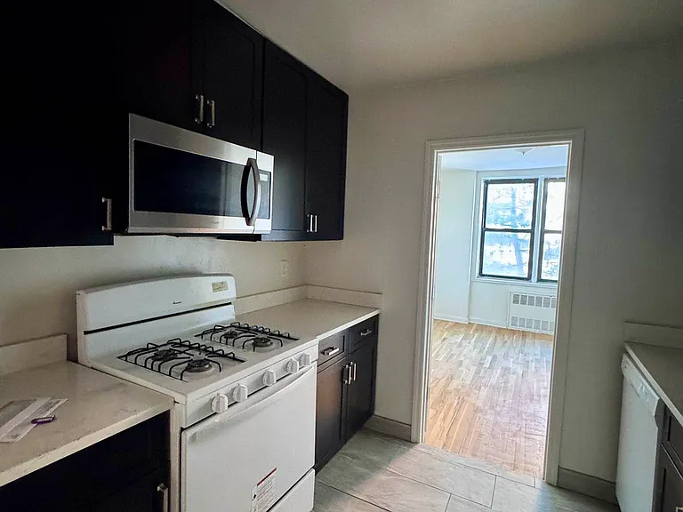 330 Lenox Rd #5C — Photo 8