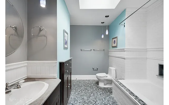 Sold by Douglas Elliman | media 12