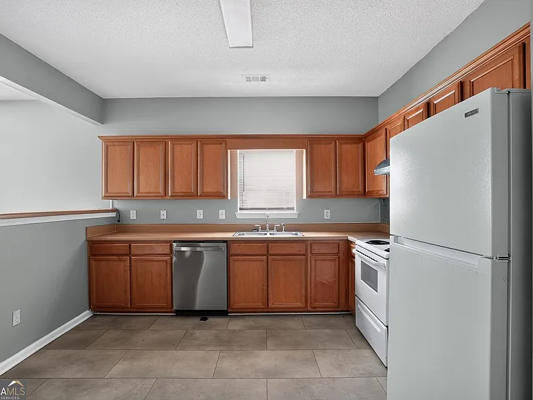 132 Hawkeye Ln — Photo 7