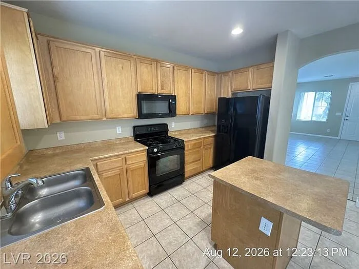 8412 Lucero Ave — Photo 11