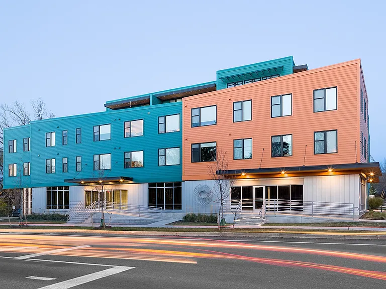 South End Apartments — Photo 15
