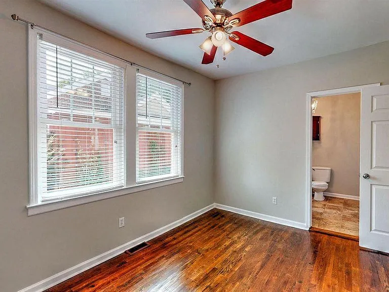 1122 Benton St — Photo 10