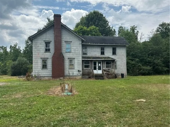 1941 Housel Craft Rd, Bristolville, OH 44402