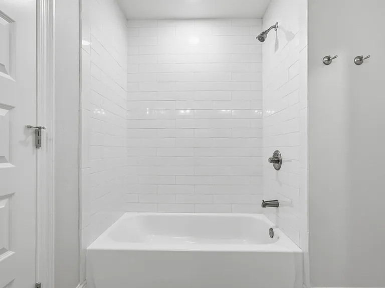 699 Woodlawn Ave NW — Photo 26