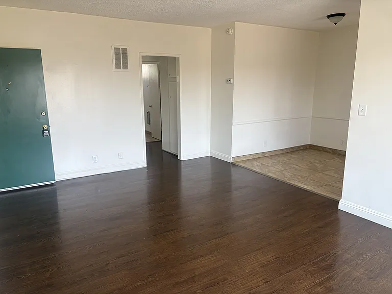 1436 Meadowbrook Ave #7 — Photo 3